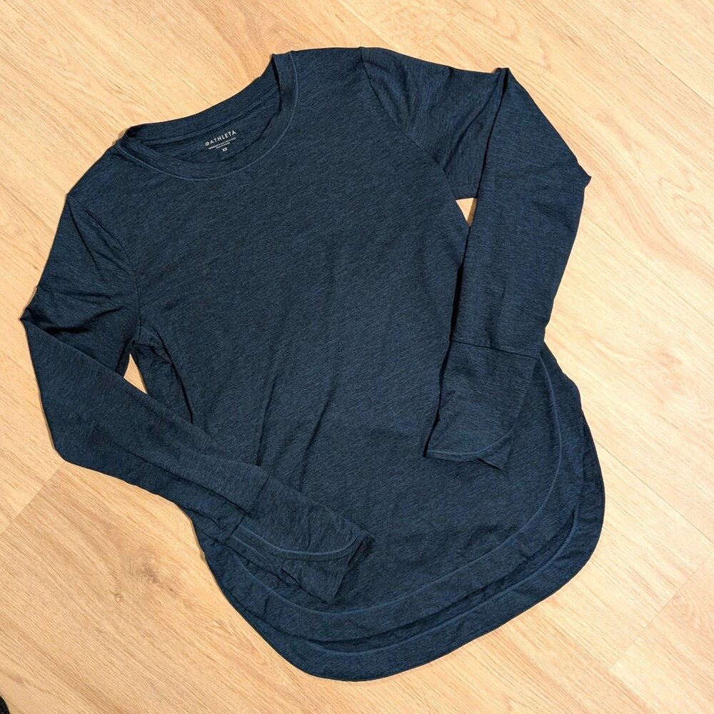 Athleta Tunic tech top - XS
